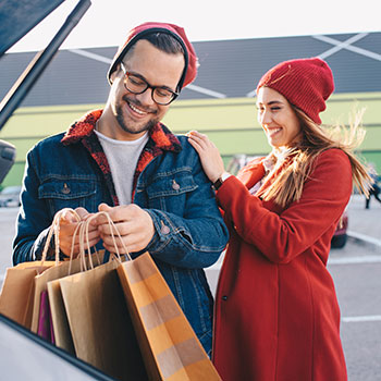 friends shopping