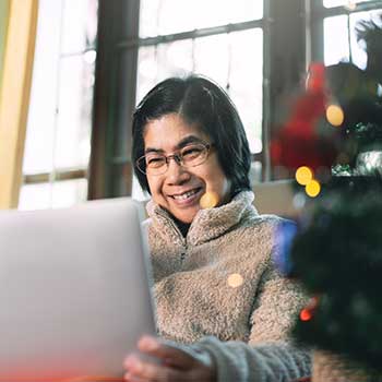 woman at laptop