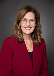 Pam Davis Headshot